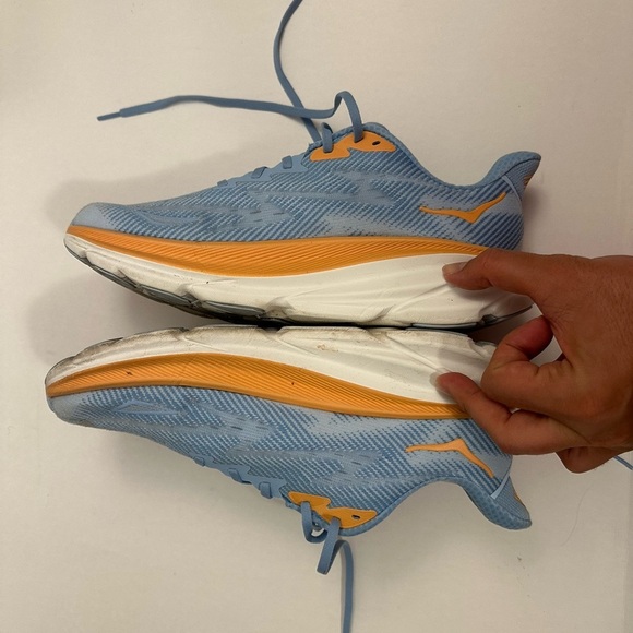 Hoka One One Clifton 9 “Airy Blue” Running Shoes Women's Size 11 Wide - Picture 3 of 14
